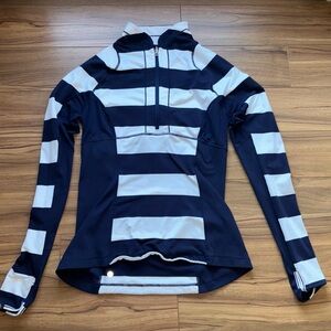 Women’s lululemon - half zip long sleeve shirt - navy/ white stripe size 10